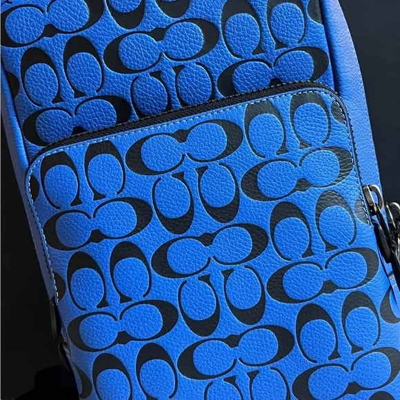 Coach Gotham Pack In Signature Leather - Picture 4 of 11